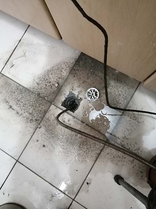 板橋廚房排水管不通通水管